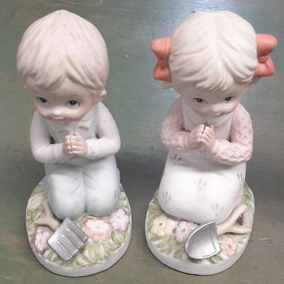 Vintage 4 pc set Homco boy with puppy, girl with flowers plus gardening pair - Picture 7 of 11